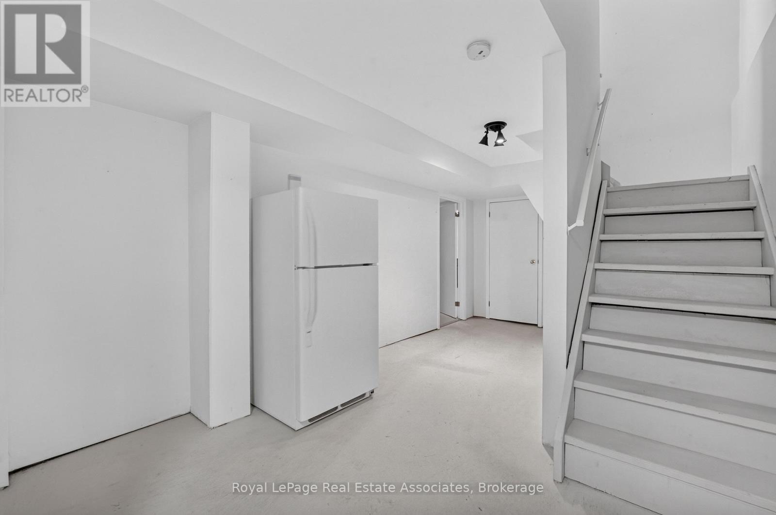 8 HORSHAM STREET - Image 35