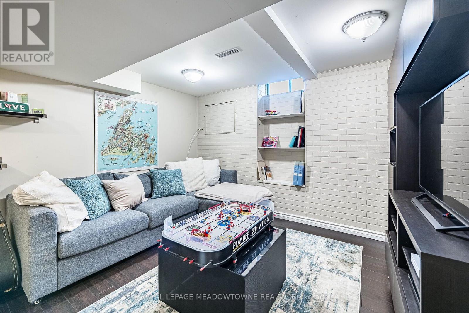 37 SALISBURY CIRCLE - Image 40