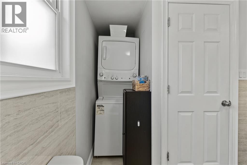 15 GLASSCO Avenue S - 25