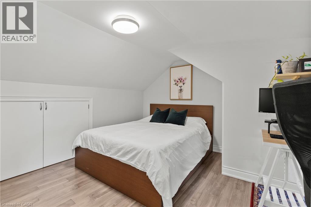 15 GLASSCO Avenue S - Image 27