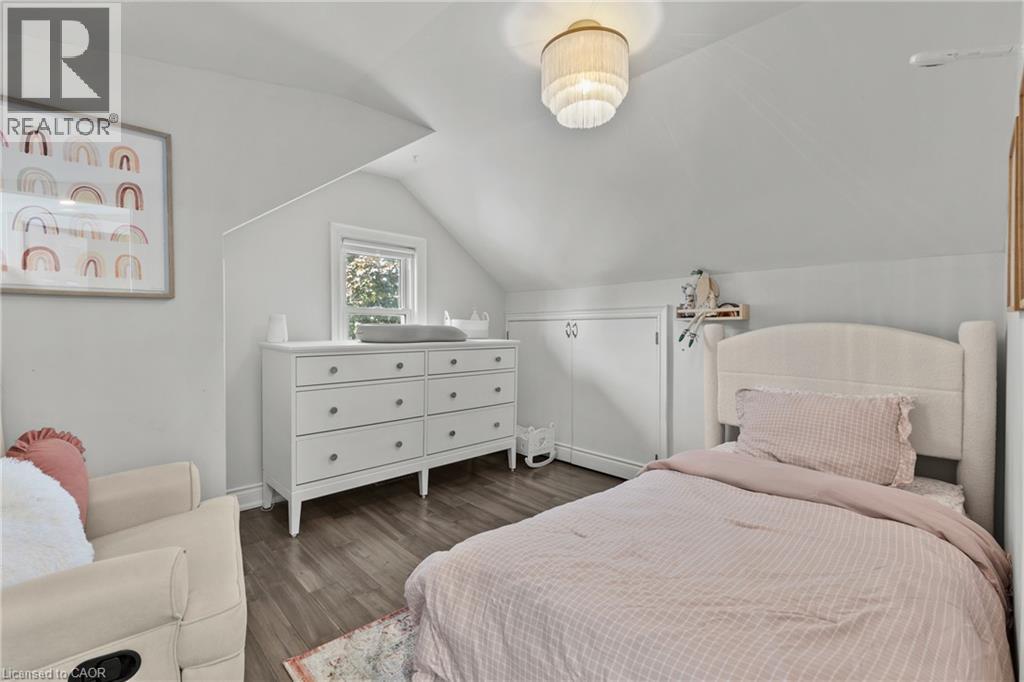 15 GLASSCO Avenue S - Image 30