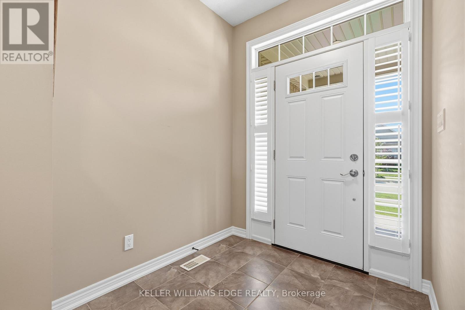 31 STREAMSIDE DRIVE - 2