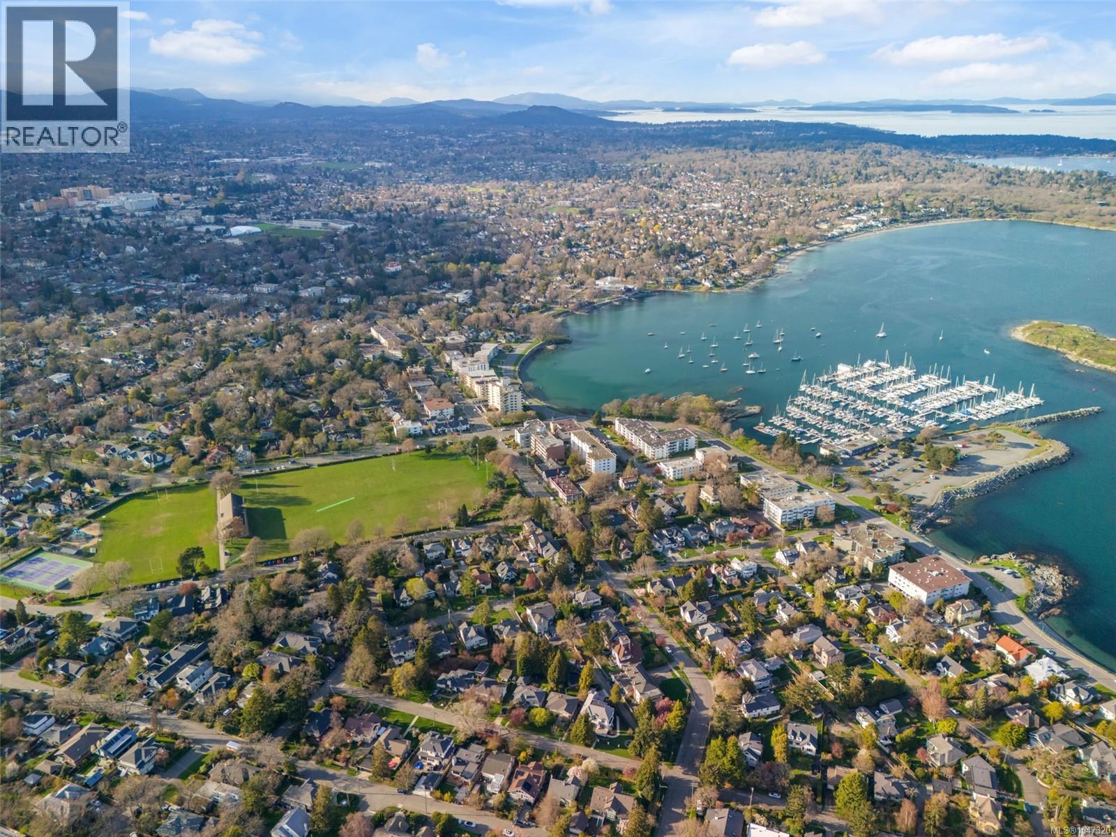 1050 Deal Street, Oak Bay