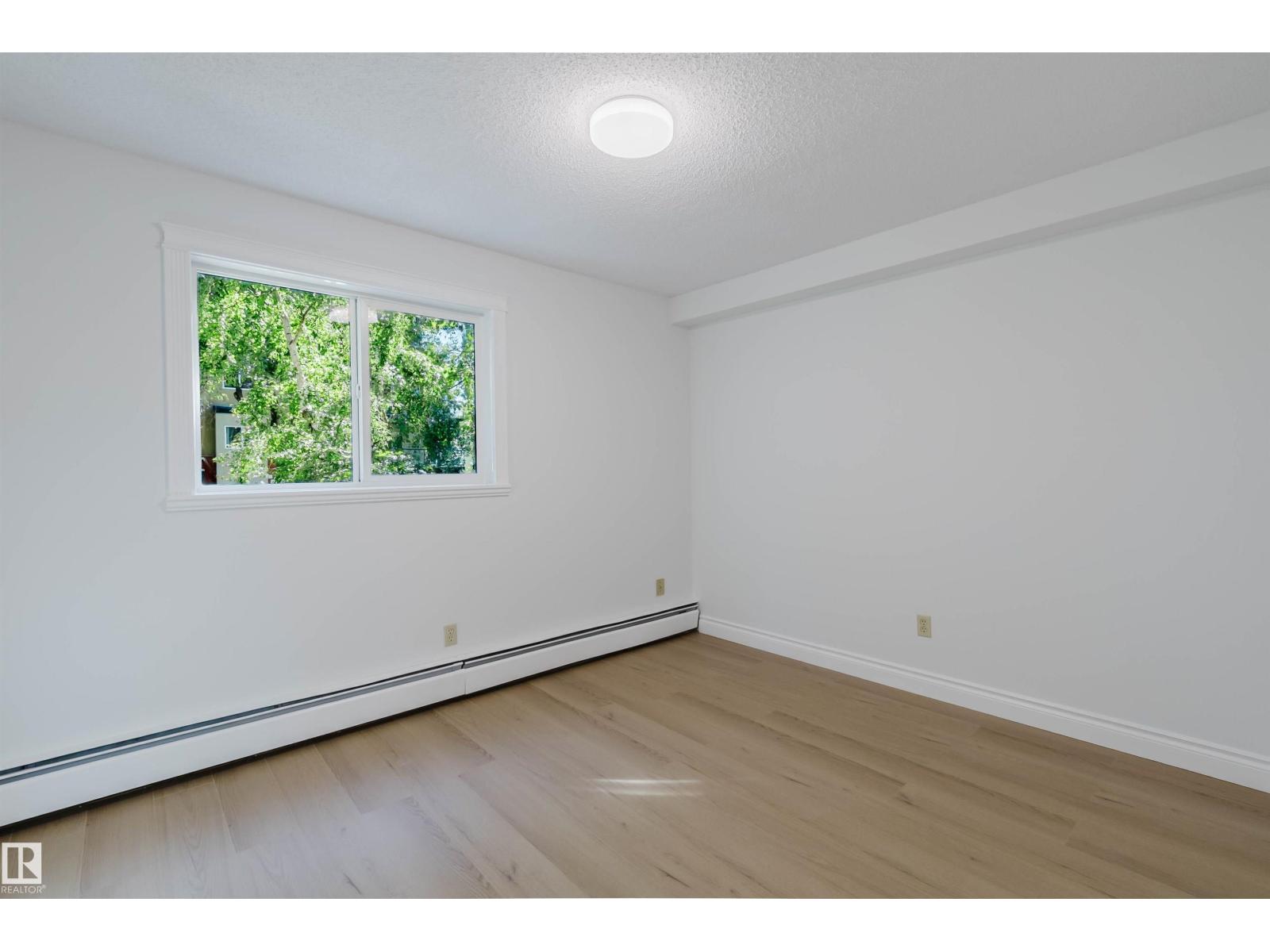#106 10520 80 AV NW - Image 17