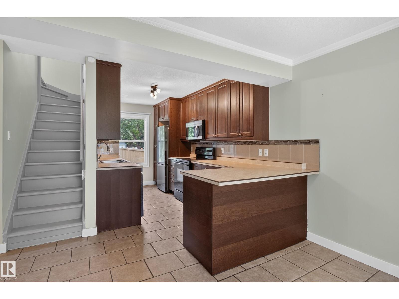 11549 88 ST NW - Image 11