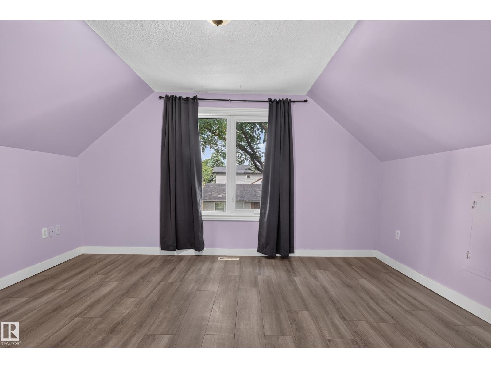 11549 88 ST NW - Image 19