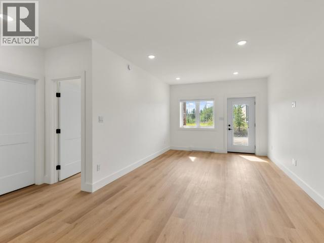 5-1702 CENTENNIAL STREET, Whitehorse, Yukon, Y1A0Z4, Whitehorse, Yukon — photo 5 of 5