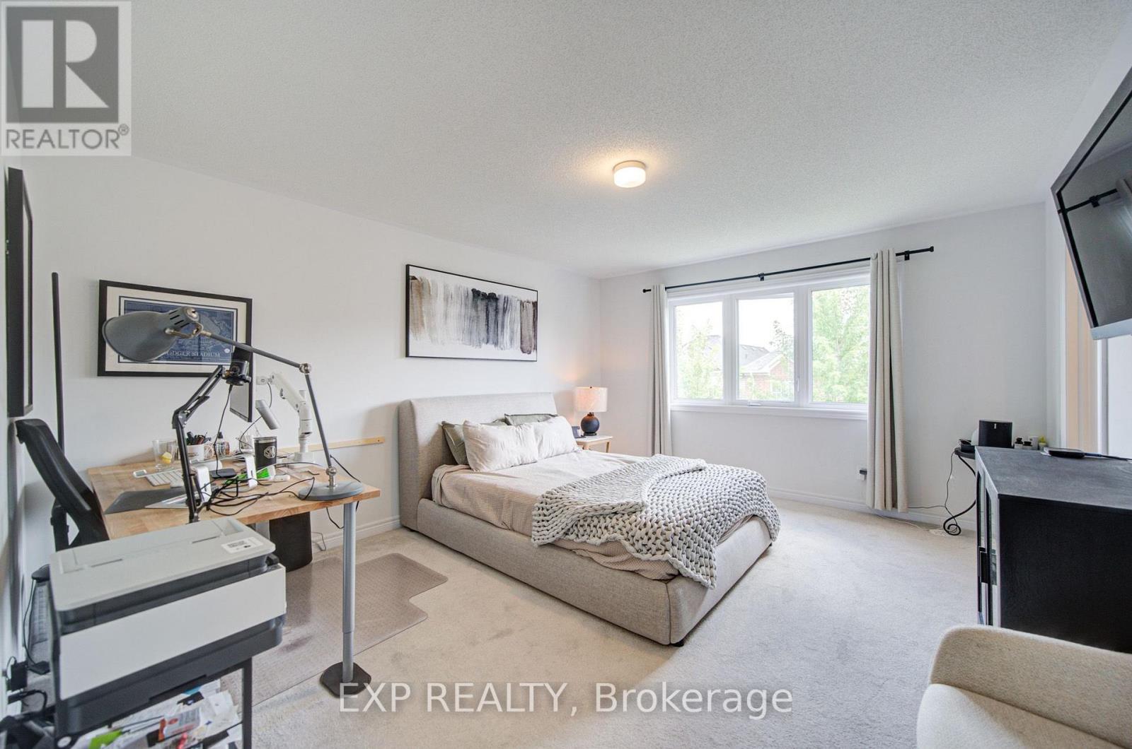 29 SORBARA WAY - 23
