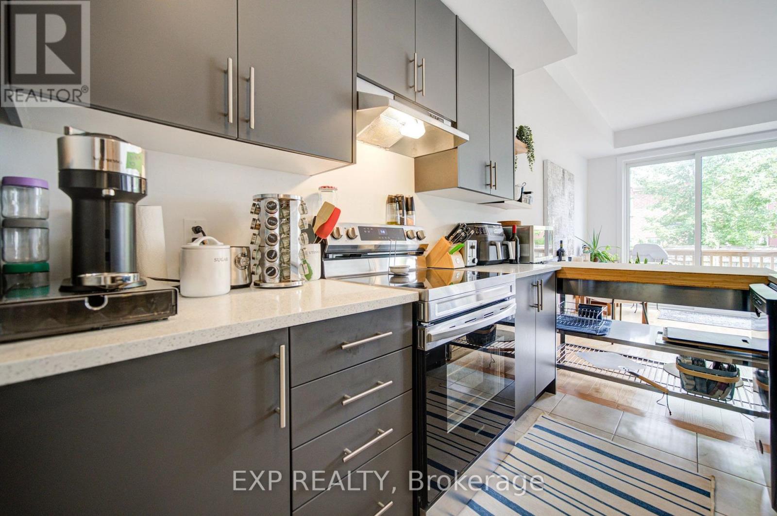 29 SORBARA WAY - 18