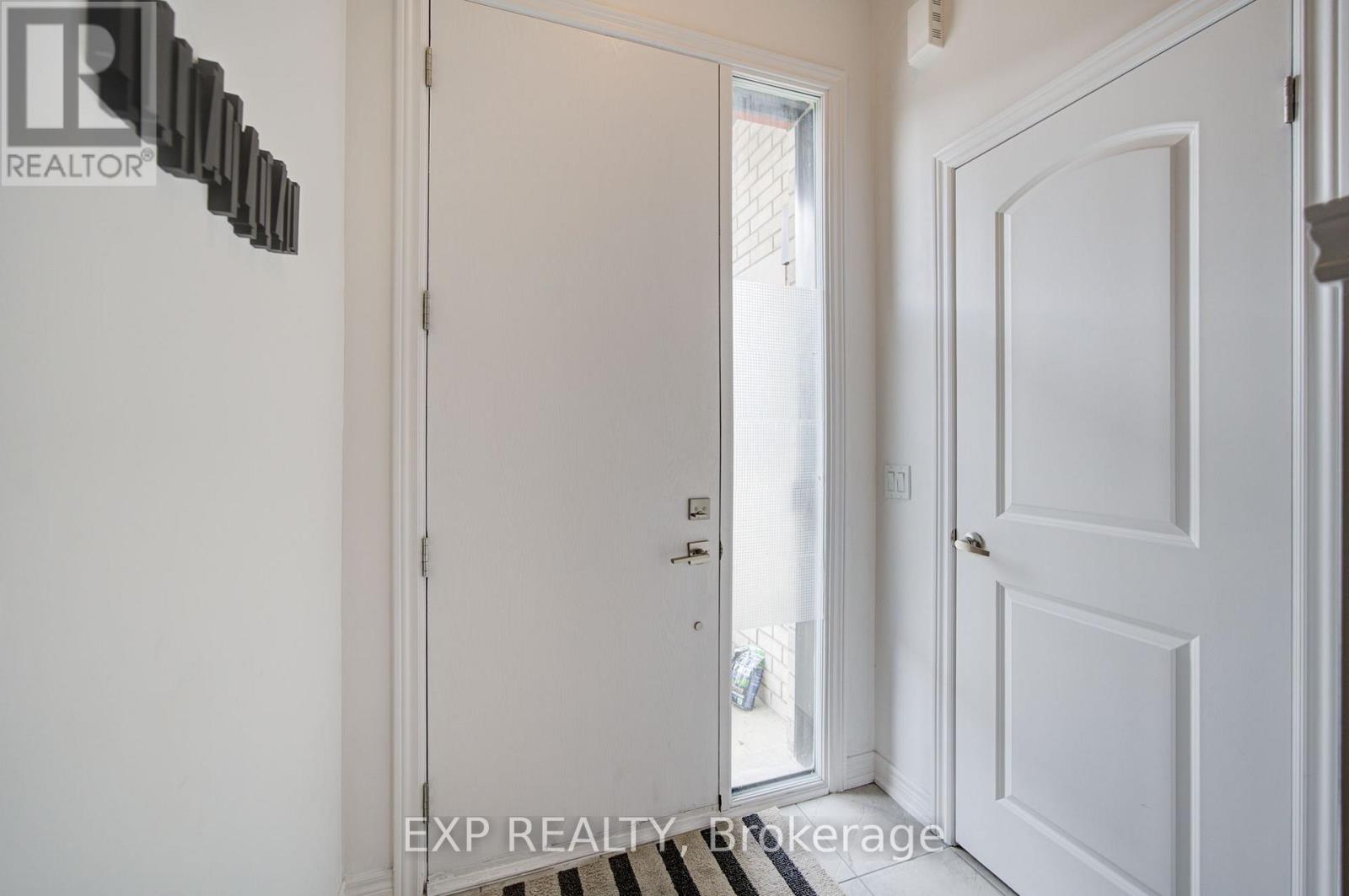 29 SORBARA WAY - 2
