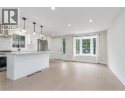 4pc Bathroom - 629 Settlersfield Court Unit# B, Waterloo, ON N2T2K6 Photo 7