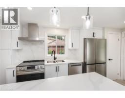 629 Settlersfield Court Unit# B, Waterloo, ON N2T2K6 Photo 14