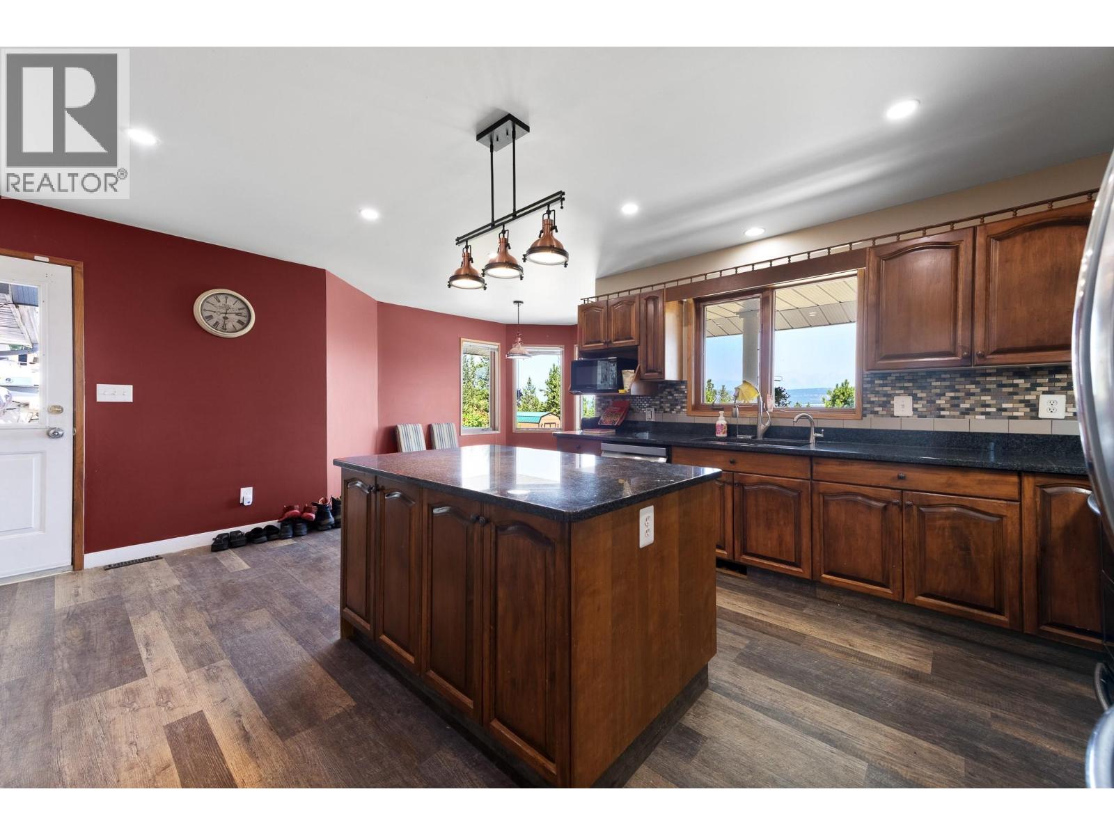709 WEEKS Road, Cranbrook