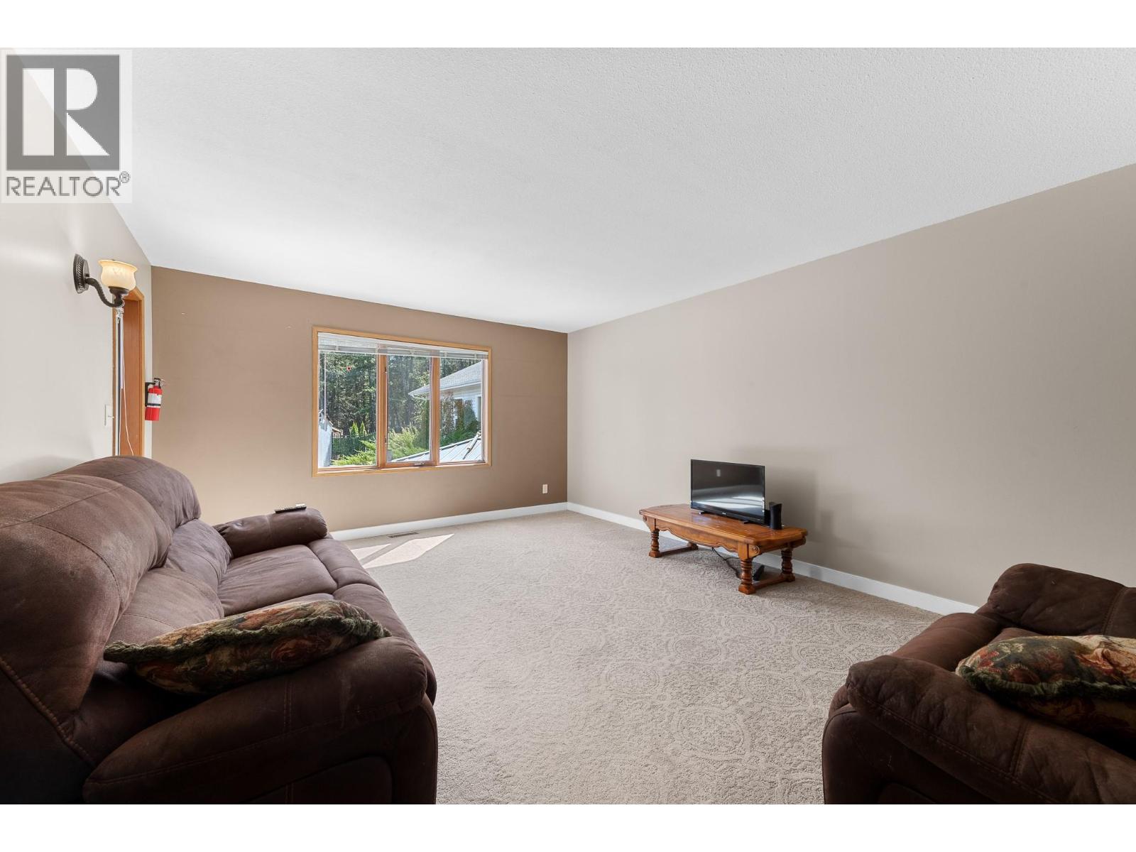 709 WEEKS Road, Cranbrook