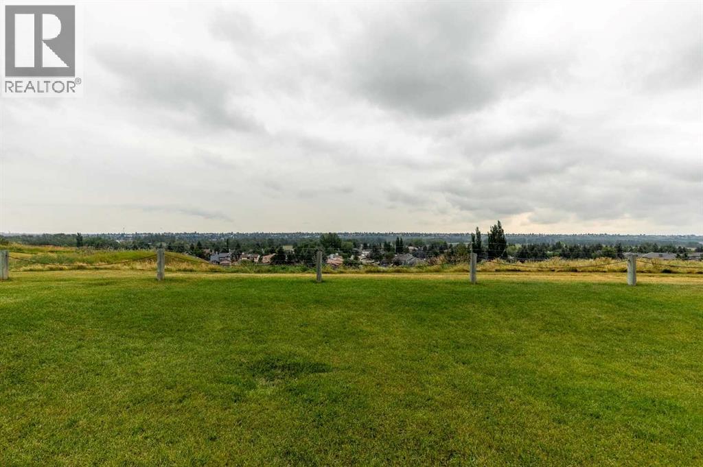 316 Queenston Heights SE - 29