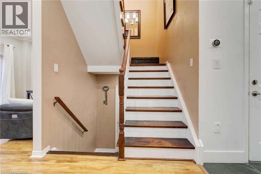 33 PANORAMA Way - 27