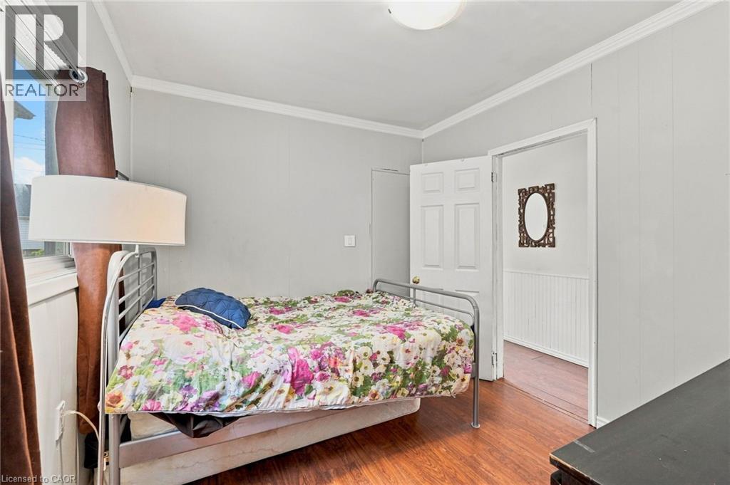 395 AVONDALE Street - 23
