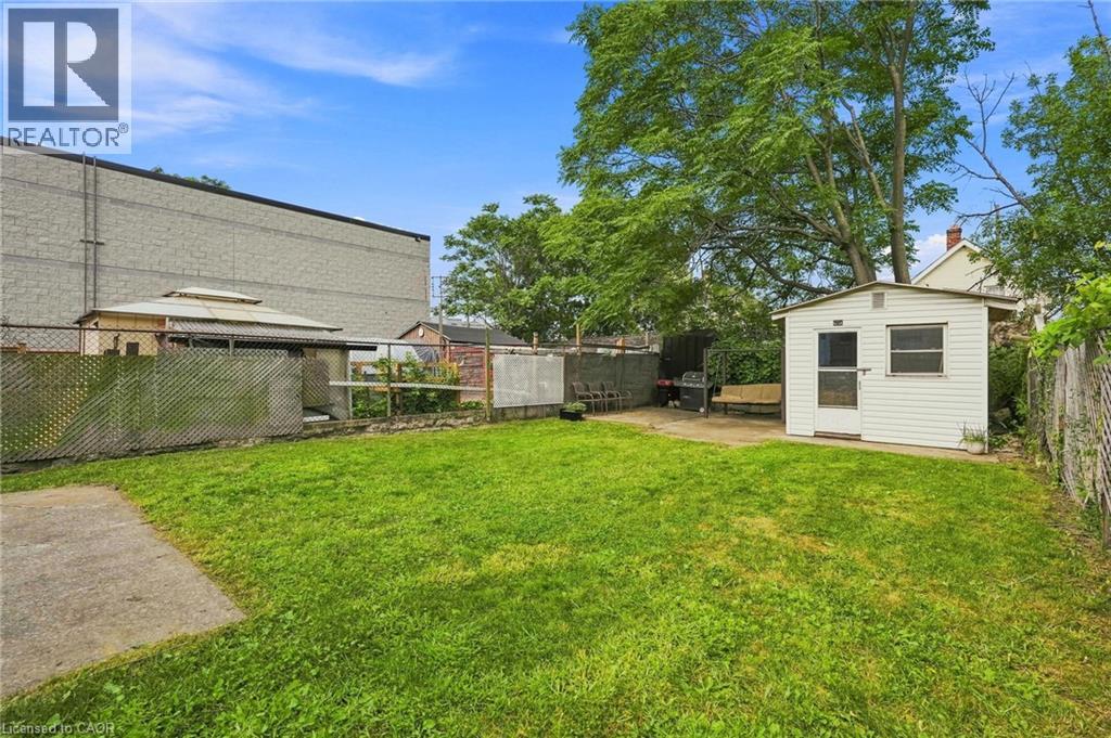395 AVONDALE Street - 43