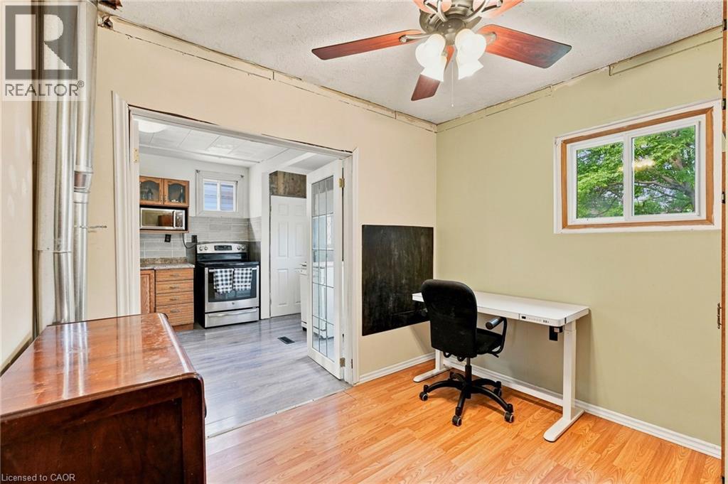 395 AVONDALE Street - Image 19
