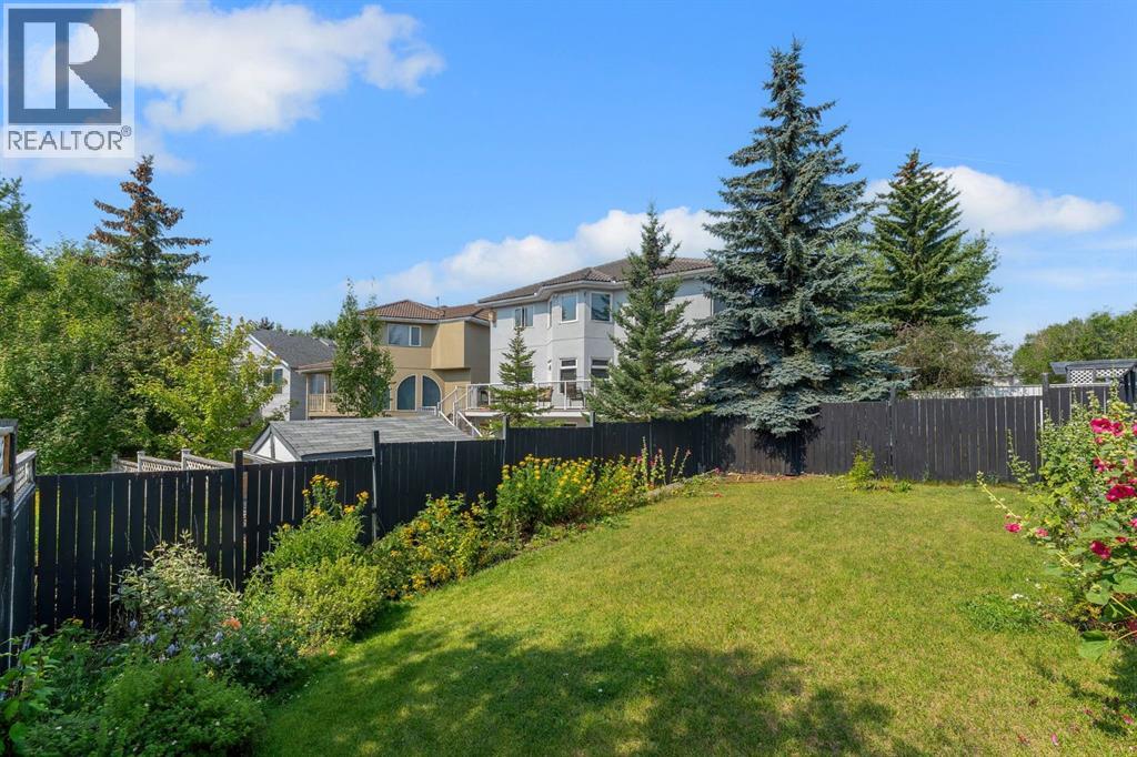 11 Arbour Summit Close NW - 41