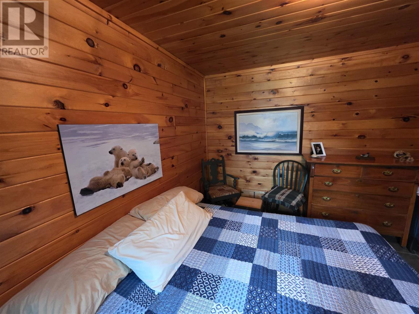 5377 Ellwood BLVD - Image 23
