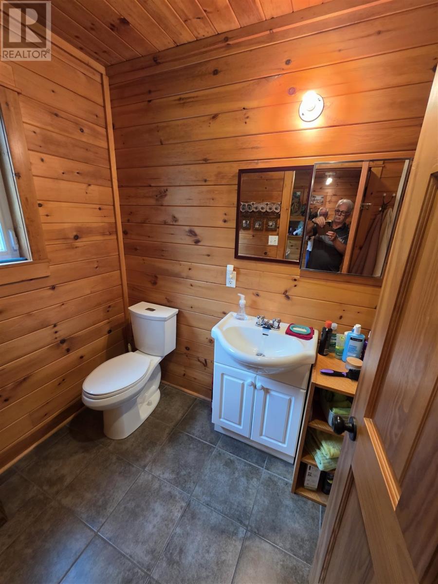5377 Ellwood BLVD - 24