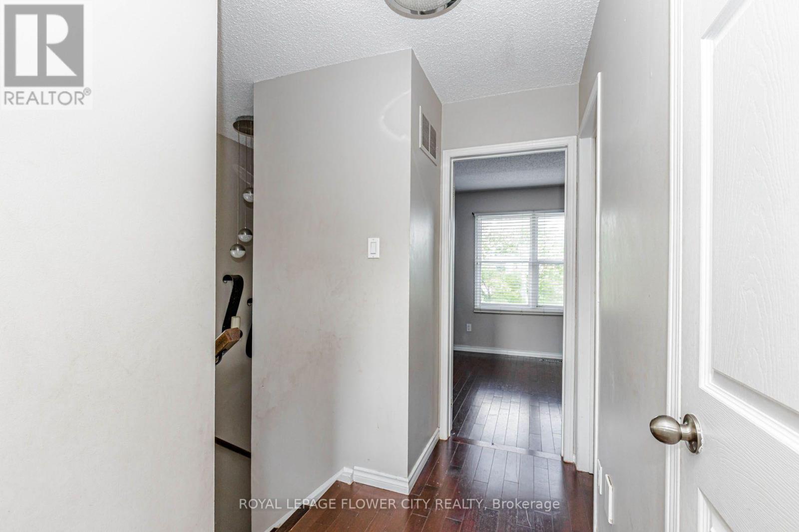 22 WALLINGFORD COURT - 21