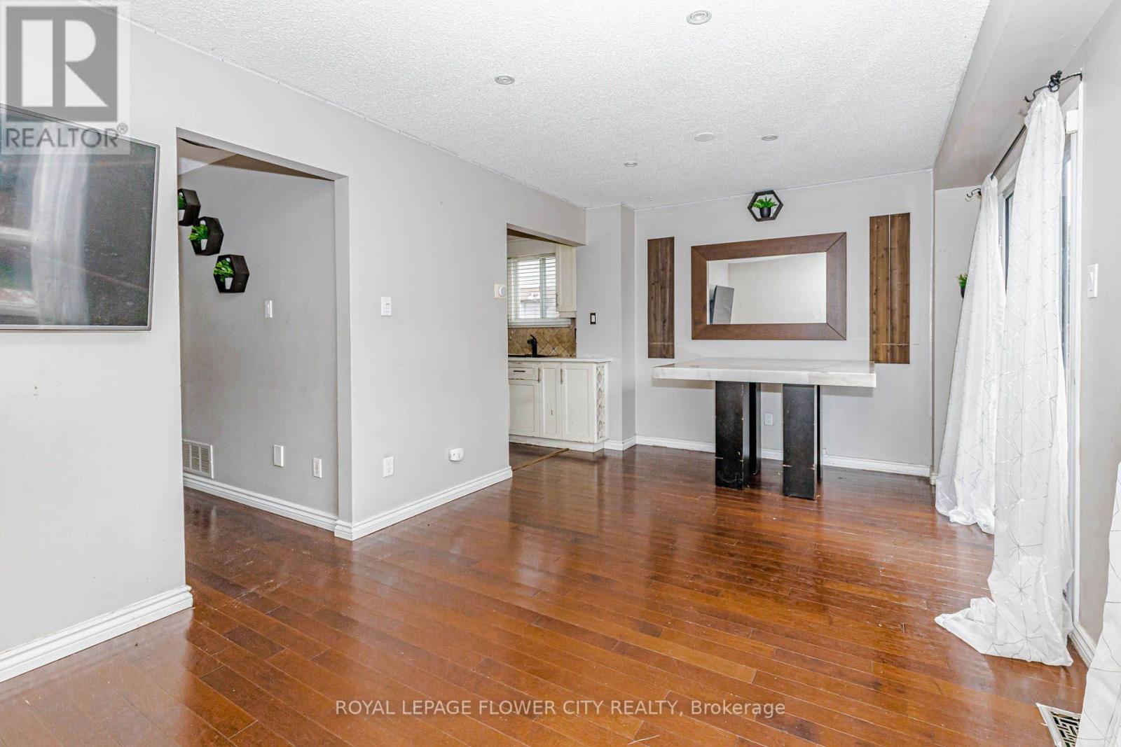 22 WALLINGFORD COURT - Image 15