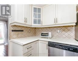 22 Wallingford Court, Brampton, ON L6Y4V7 Photo 11