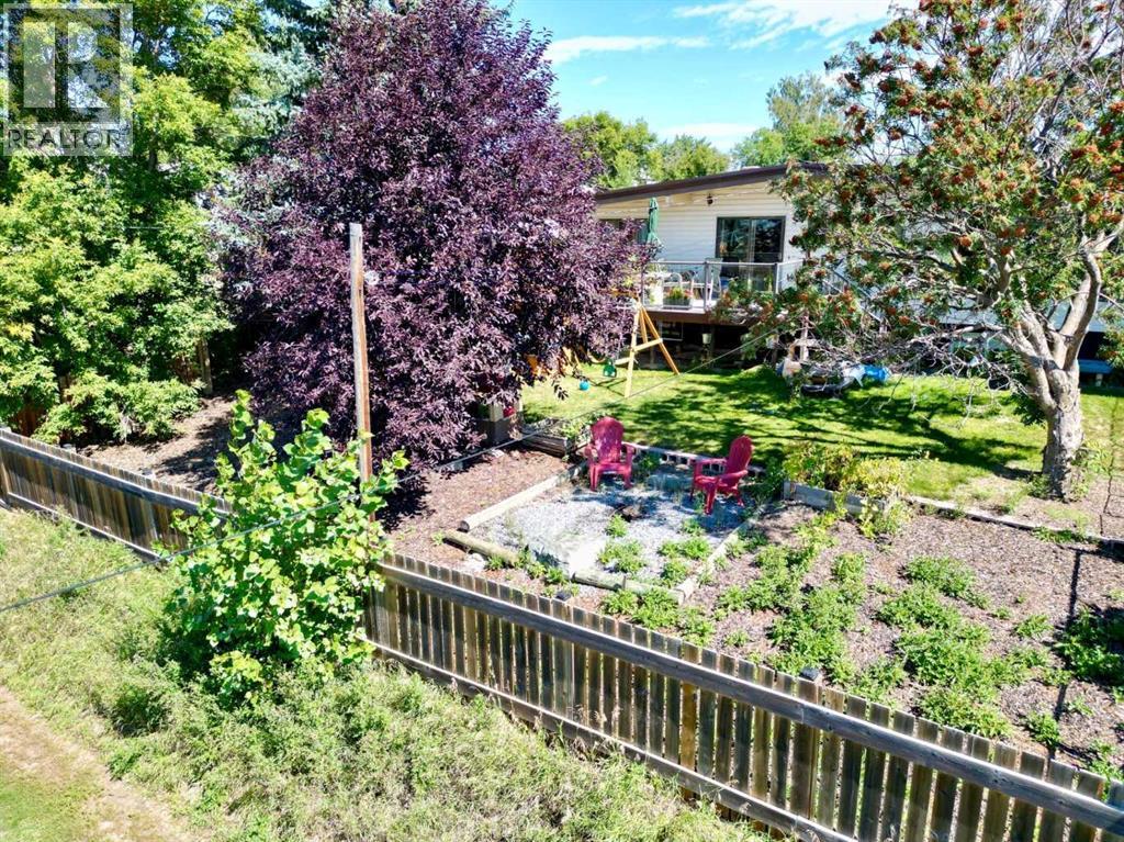 234 Centre Street S - Image 22