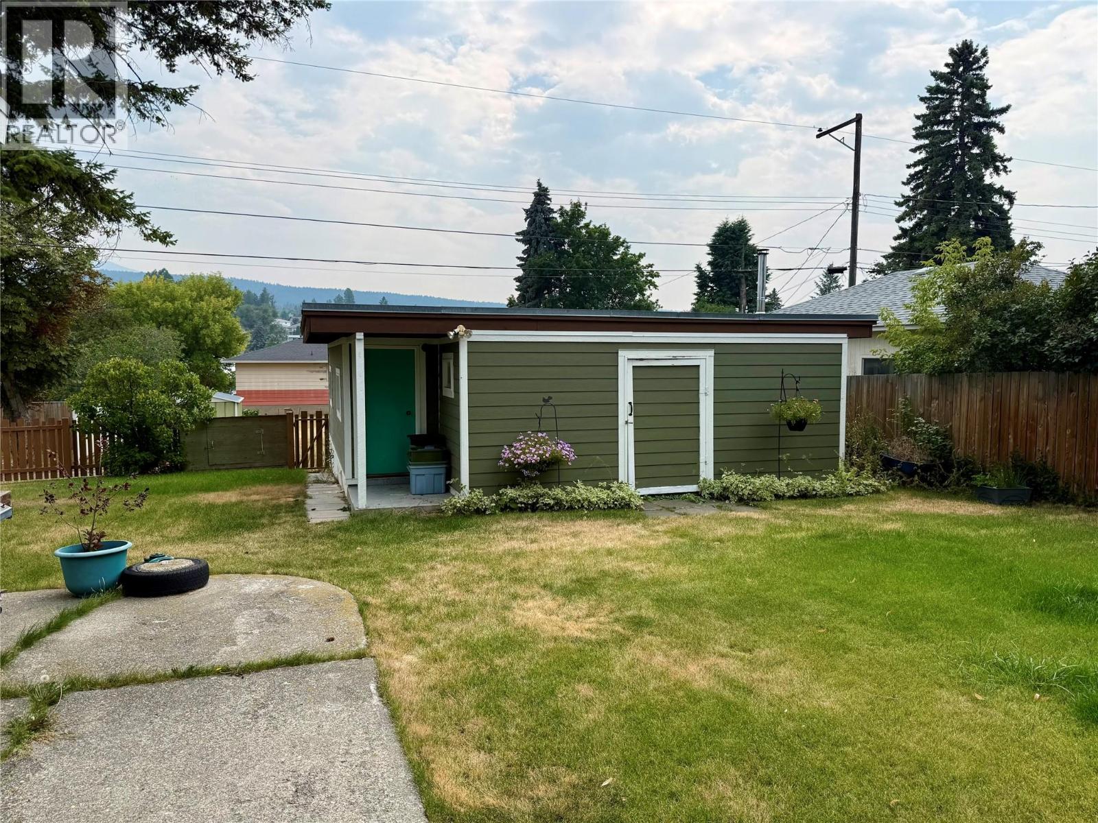 919 9th Street S - 2