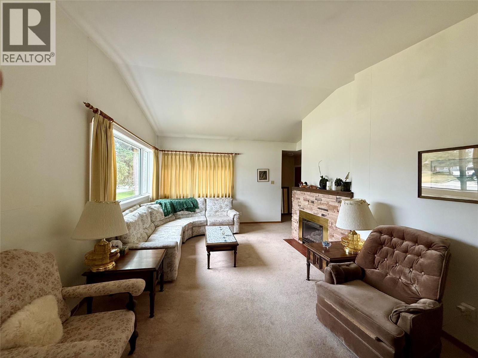 919 9th Street S - Image 9