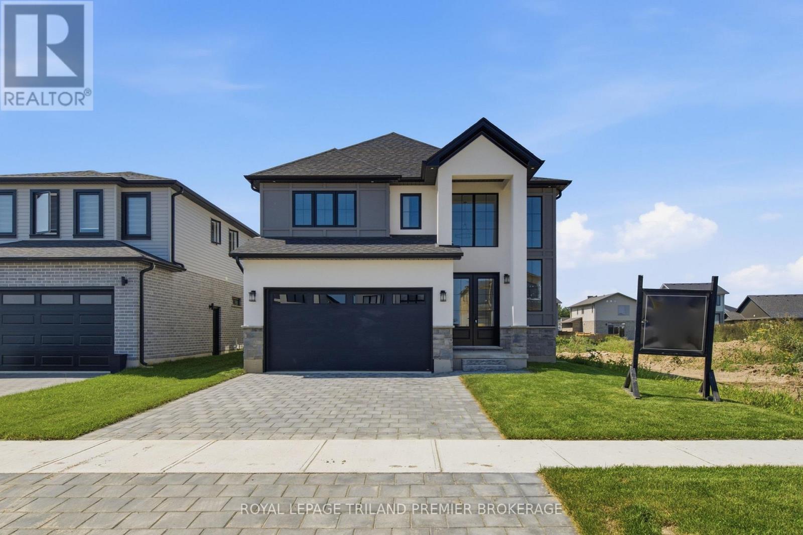 270 HESSELMAN CRESCENT