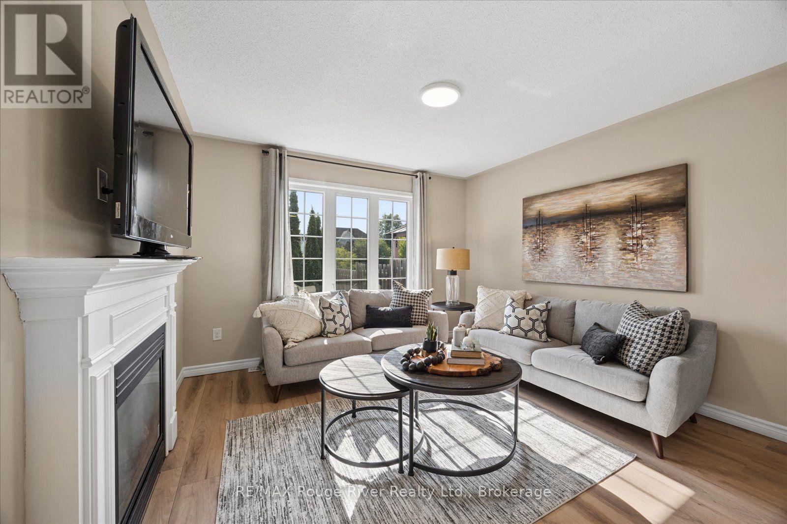 85 LANDER CRESCENT - Image 7