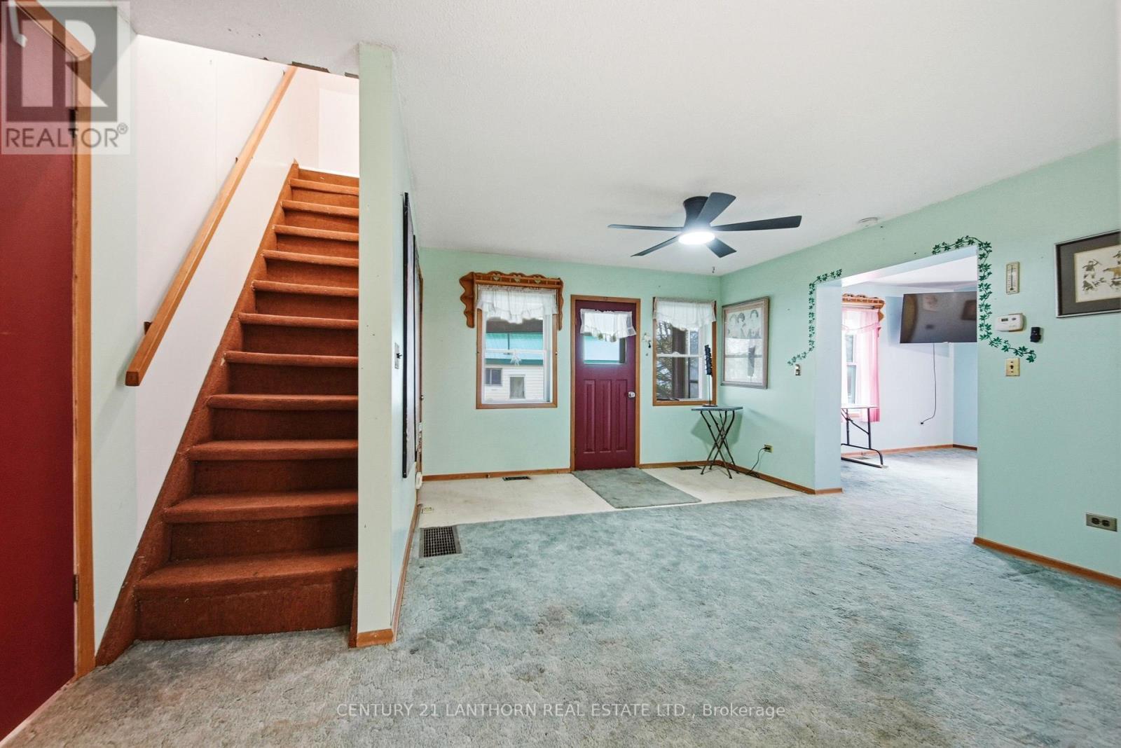 193 ST. LAWRENCE STREET E - 14