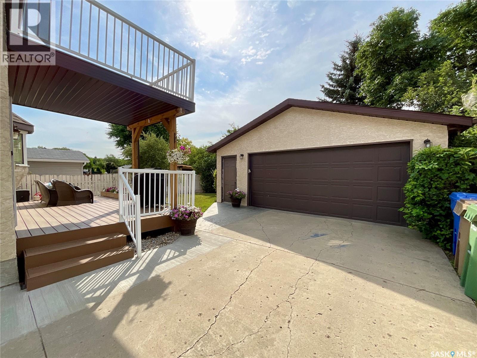 1015 Graham ROAD - Image 34