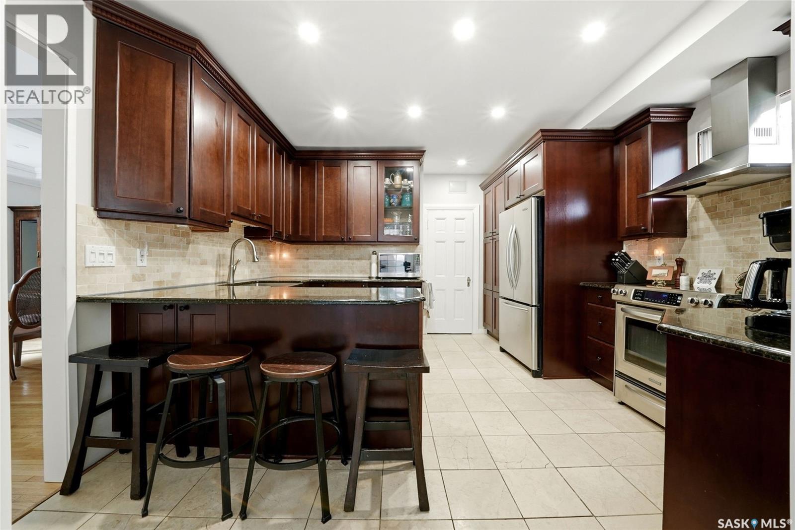 2700 19TH AVENUE - Image 13
