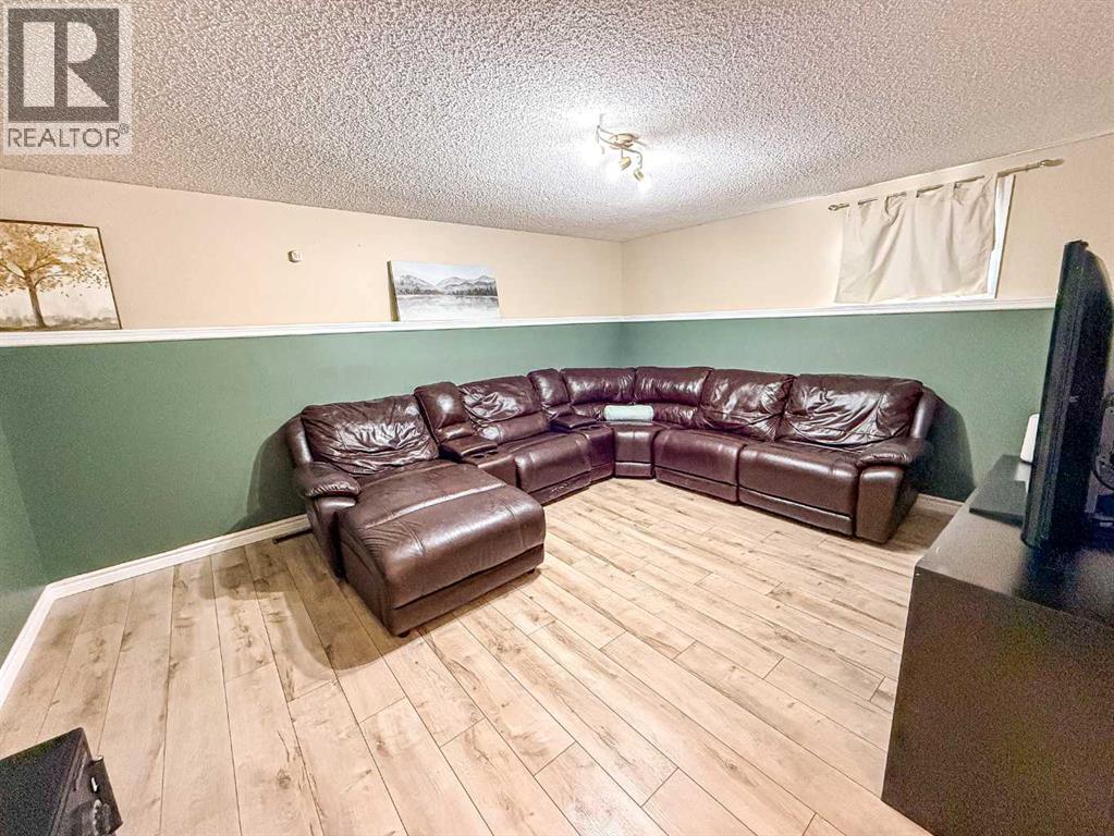 9701 73 Avenue - Image 17
