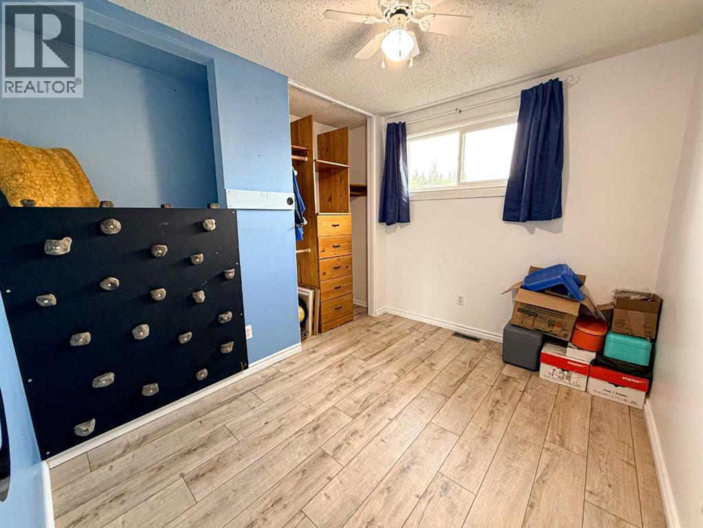 9701 73 Avenue - Image 12