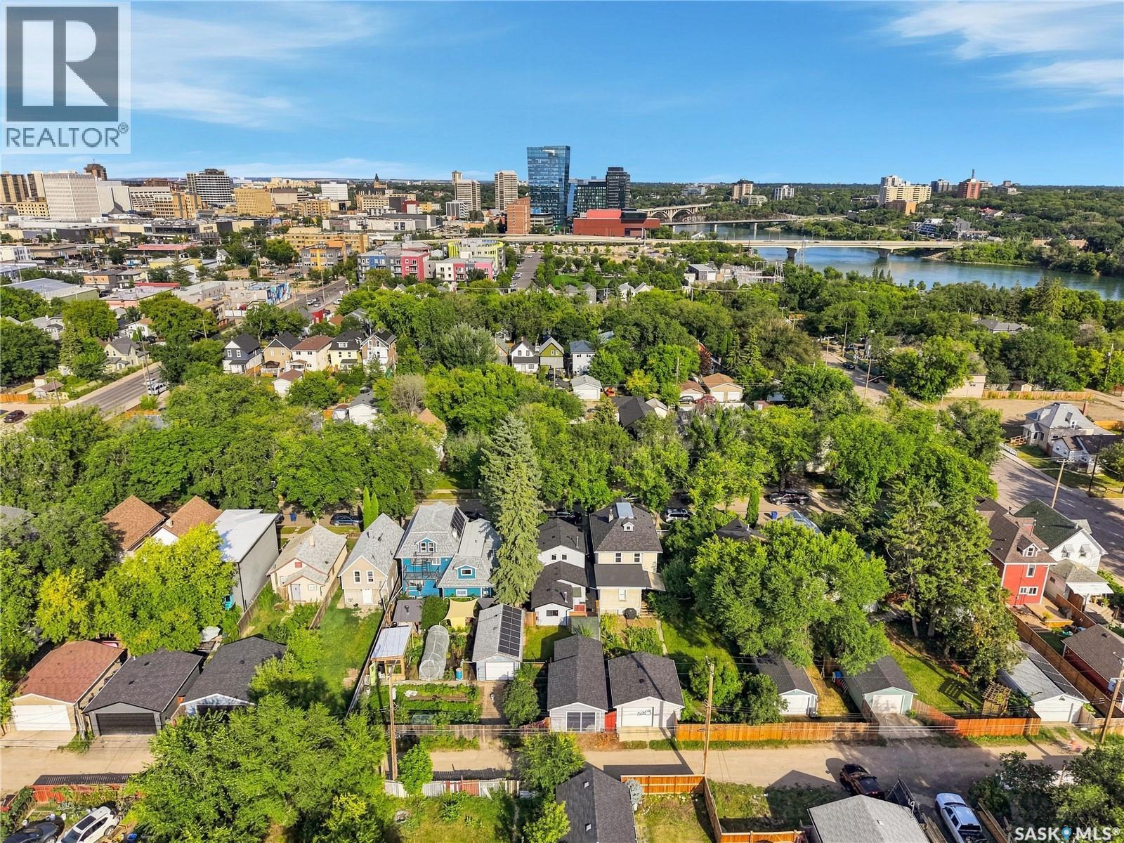 423 E AVENUE S - 56