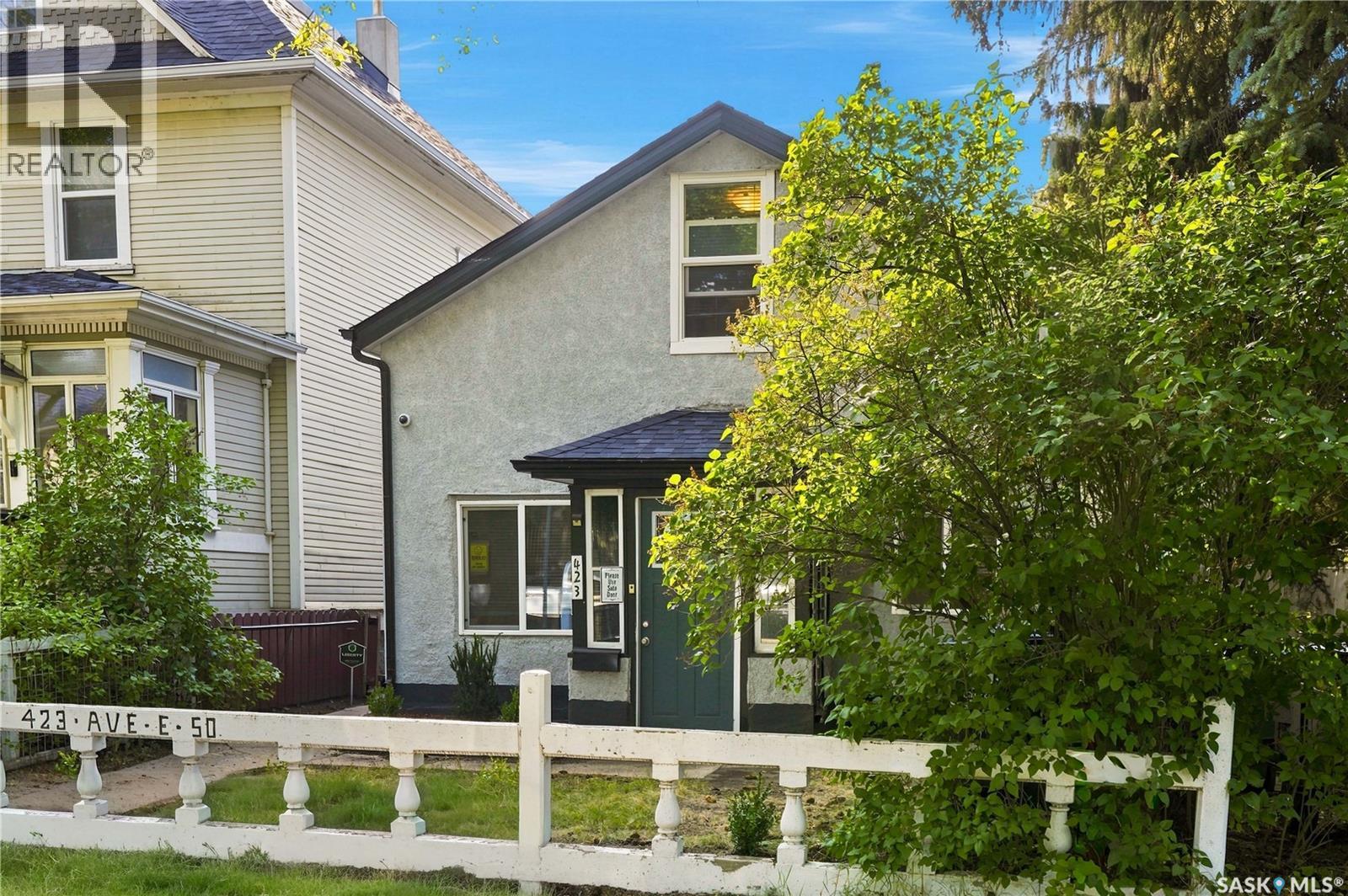 423 E AVENUE S - 65