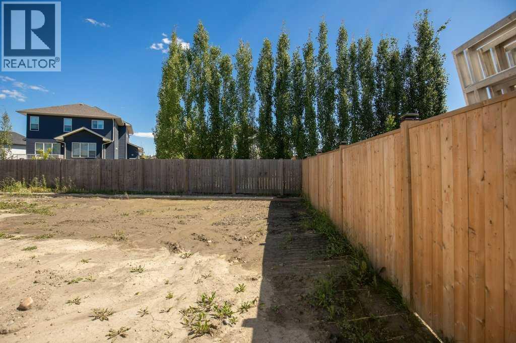 4975 60 Avenue - Image 40