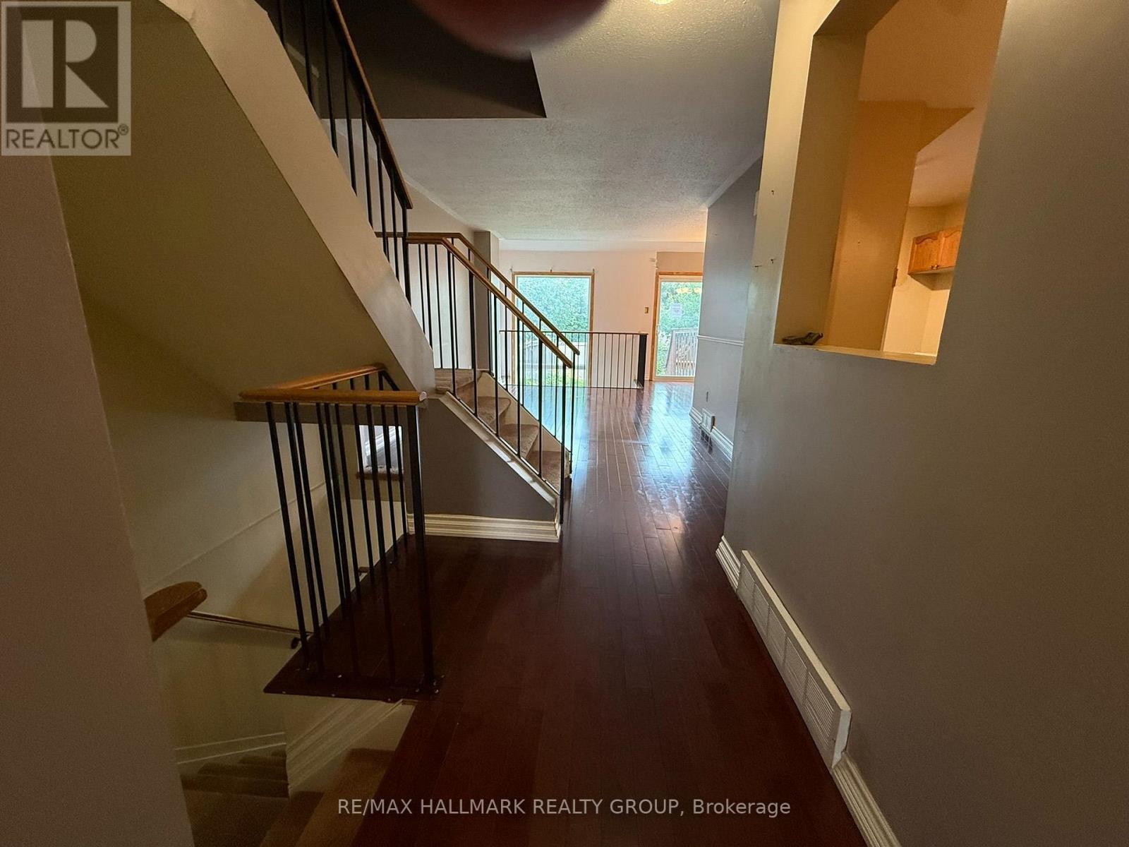 181 TARTAN DRIVE - 3
