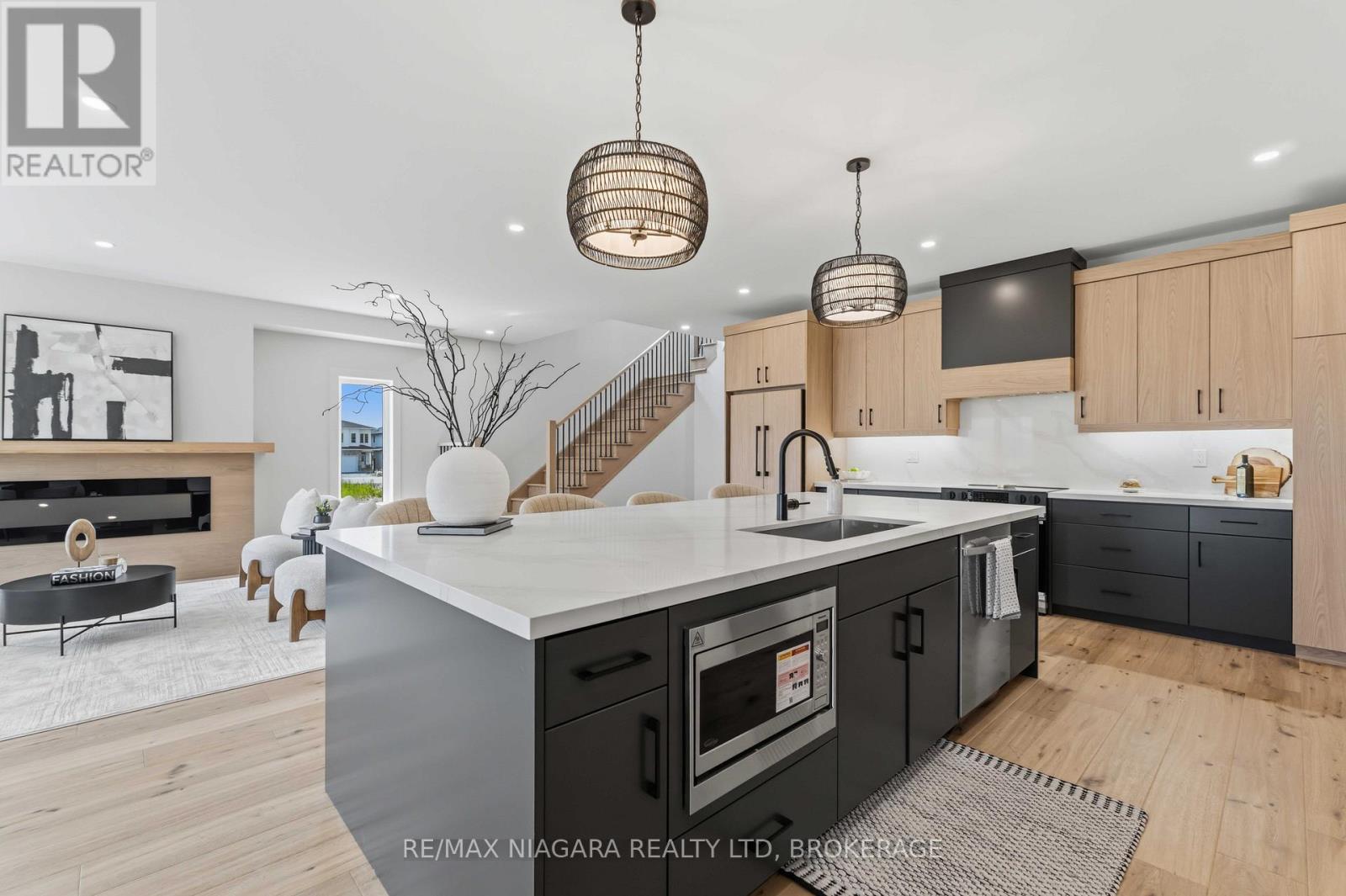 6124 CURLIN CRESCENT - Image 12