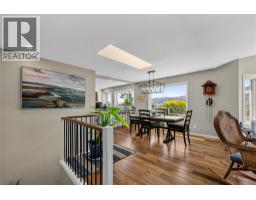 3pc Ensuite bath - 1434 Mt Dufferin Drive, Kamloops, BC V2E1S1 Photo 8