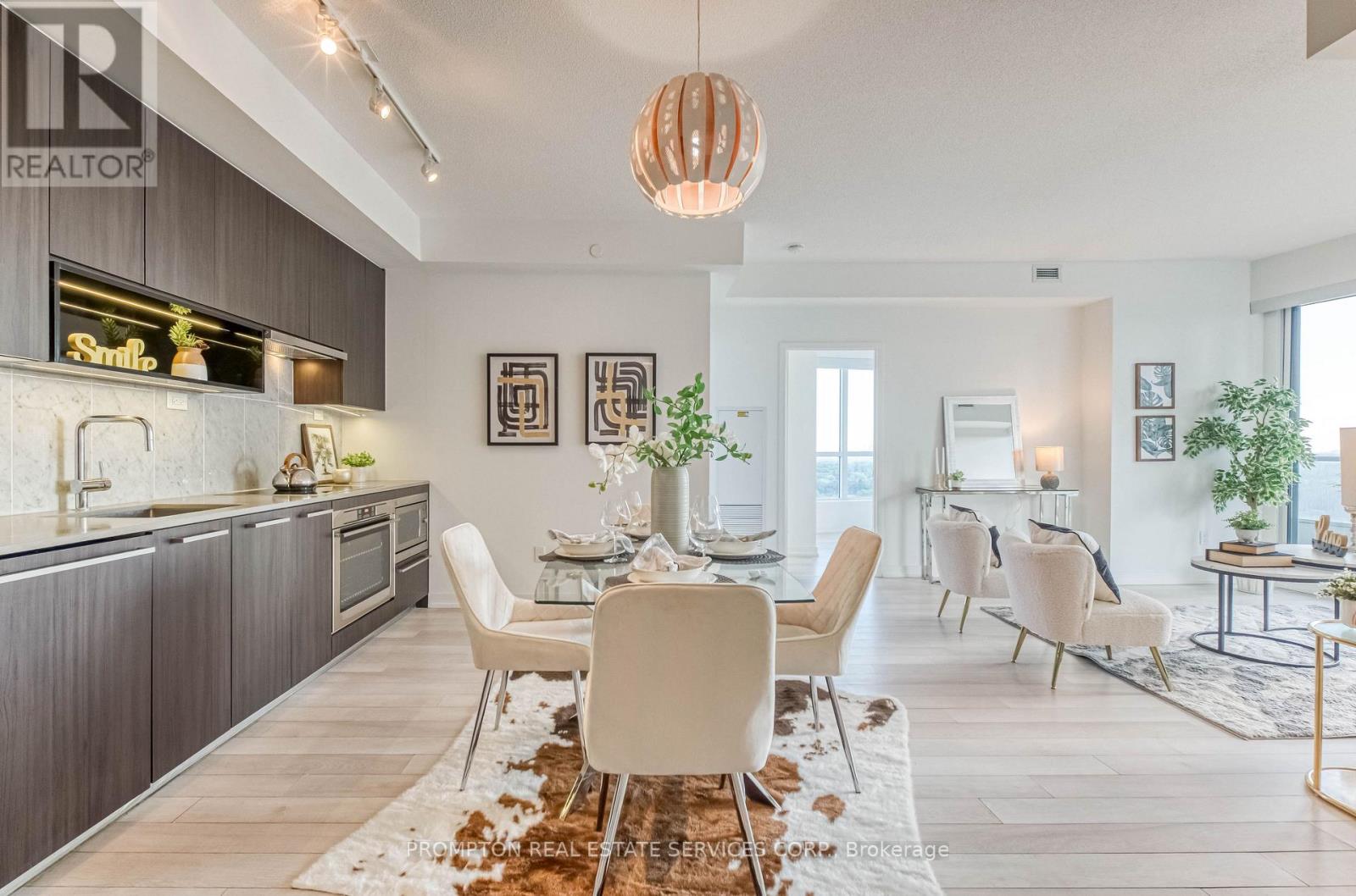 #2511 115 MCMAHON DRIVE - 4