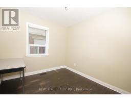 Living room - 157 Shropshire Drive, Toronto, ON M1P1Z6 Photo 8