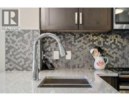 2105, 10 Market Boulevard SE - photo 11