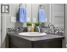 2105, 10 Market Boulevard SE - photo 23