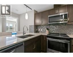 2105, 10 Market Boulevard SE - photo 8